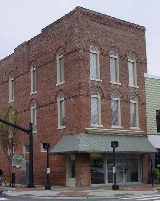 Located in the Jordan Office Building in Downtown Dunn.