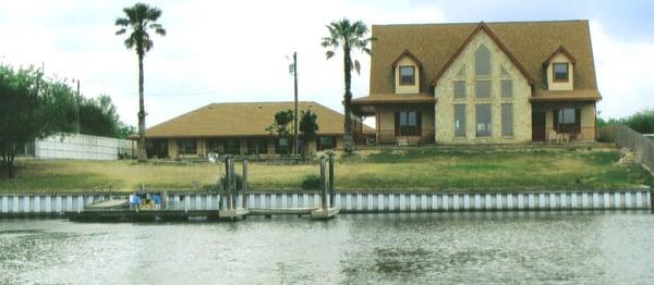 Beautiful accommodations in Arroyo City for all your fishing and birding desire.  Call Fran and Larry at 956-748-0600.