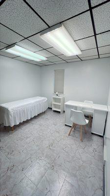 Nefertitis Salon Suite and Studio