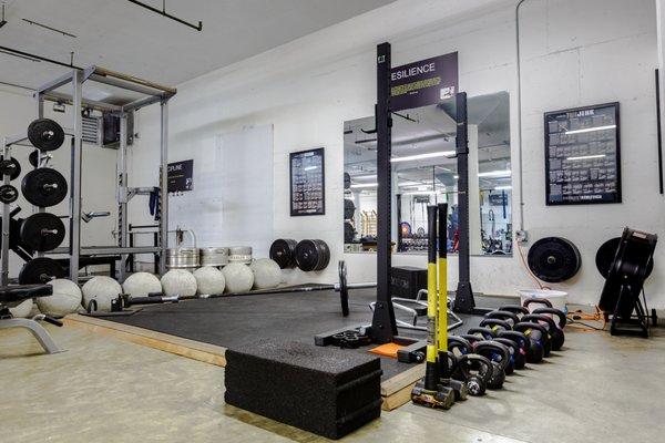 Platform for all your barbell, strongman, and kettlebell needs.