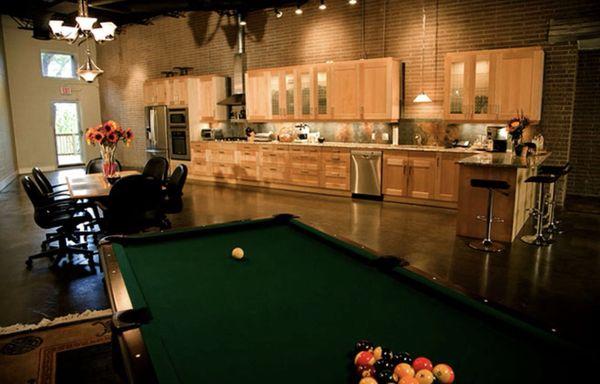 Beautiful kitchen area, perfect for entertaining