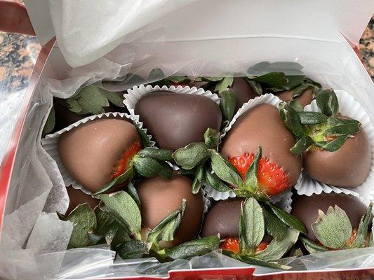 Chocolate strawberries