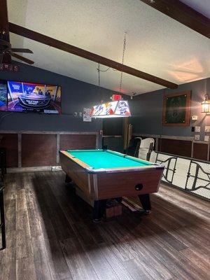 Pool table