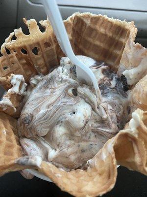 Oreo fudge in waffle bowl