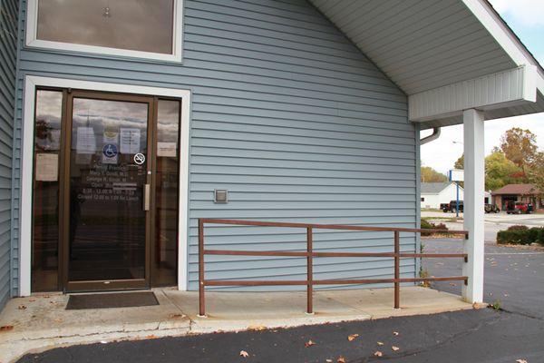 Handicap accessible front entrance