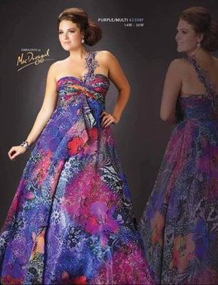 MacDuggal Full Figure available