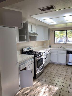 Post job, kitchen looks so clean and fresh!