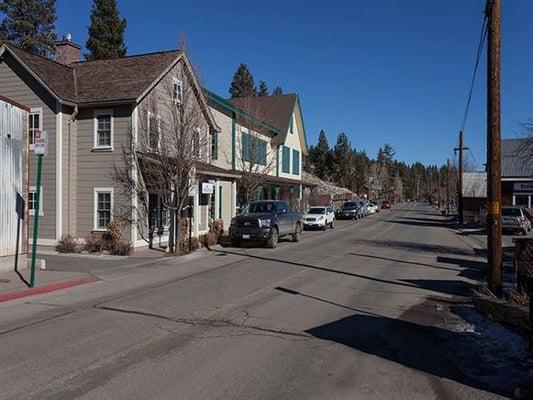 Plenty of street parking on Jibbom st