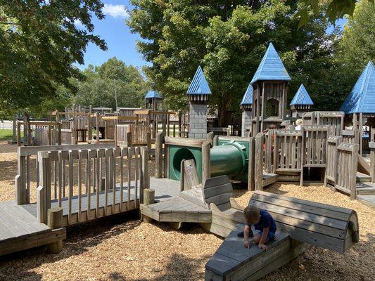 Awesome and huge playground for the kiddos.