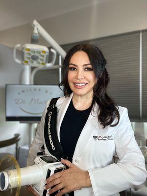 Dr. Marine is a cosmetic dentist specializes in dental porcelain veneer and smile makeover.