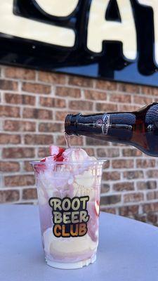 Strawberries n cream float