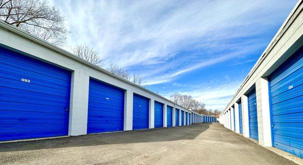 Royal State Storage in Kansas City is clean, safe and reliable self storage