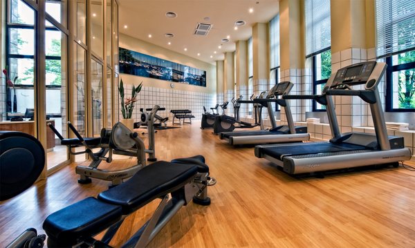 Gyms & fitness Centers