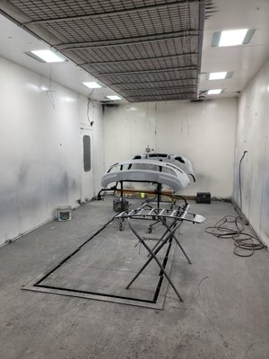 Heated environmental friendly spray booth with bake system to ensure a factory like finish