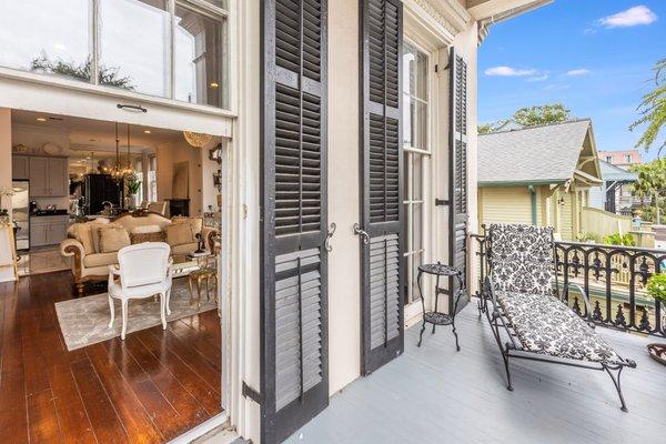 New Orleans listing Balcony