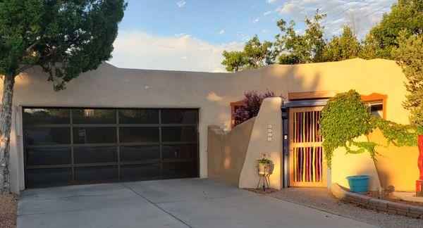 Aluminum garage door