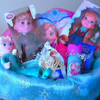 This is Disney (Frozen Pt 1)  Can be Modified to Pt 2! I can Do Any Disney/Pixar or Style/Decor Home/Wedding Lg, Gift Baskets/Matching Decor