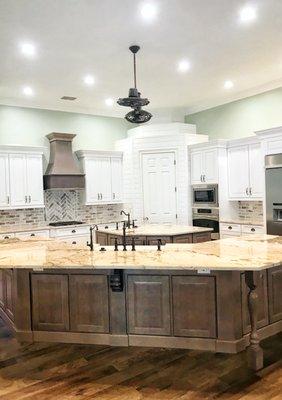 Beautiful two-tone kitchen, featuring true white and willow shaker cabinets