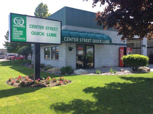 Center Street Quick Lube   
(406) 755-6808   
http://centerstreetquicklube.com