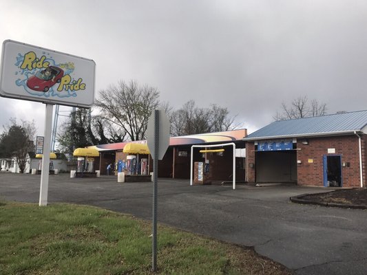 Ride With Pride Car Wash - Elkin