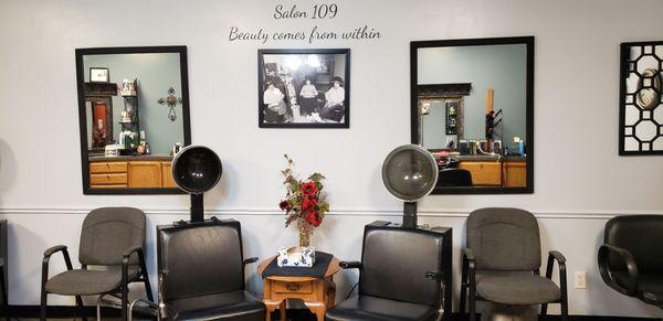 Salon 109