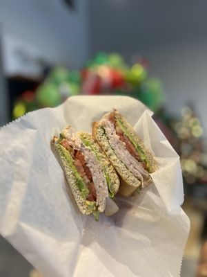 Turkey Sandwich with Avocado