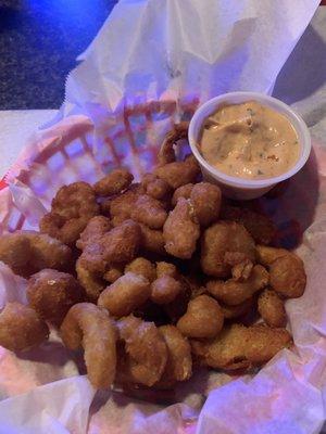 The addictive breaded pepper rings.  These were sooo good.