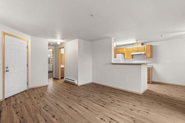 1 Bed / 1 Bath Standard - 733 sq ft