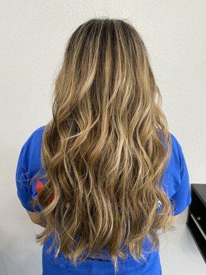 Color, highlights and cut by Kiara