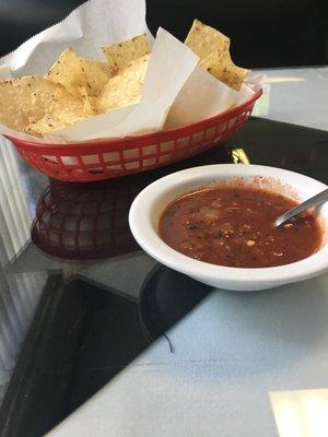 Complimentary chips and salsa - claro!