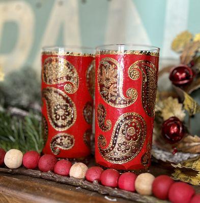 Mid-Century Culver highball glasses, set of 8. Paisley in 22k gold.