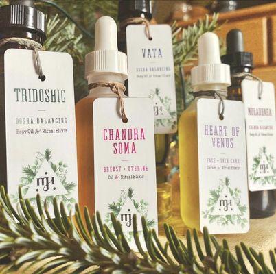 We carry the small batch handcrafted in Montpelier Ayurvedic massage oils for our Aromatherapy sessions.