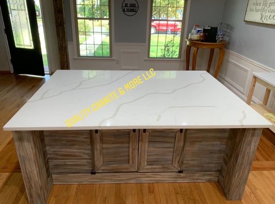 Custom countertops fabrication and installation.