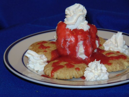 Sundae made with Snickerdoodles and Strawberry Puree