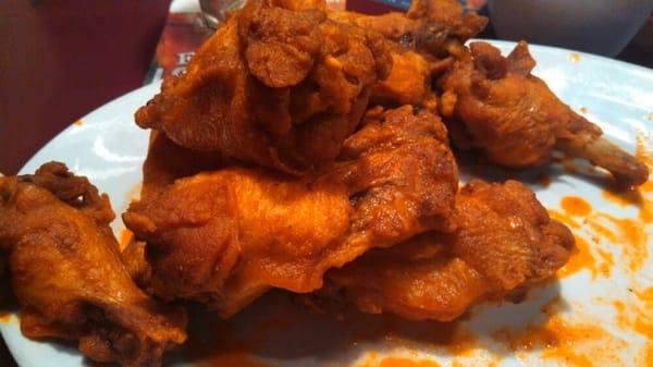 Excellent hot wings