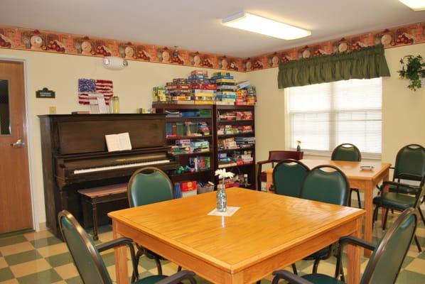 Heritage Woods of Manteno - Activity Room