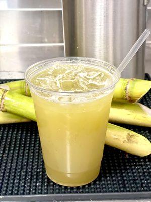 Fresh Sugar Cane Juice ( Guarapo )