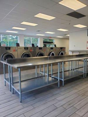 Spritzy Laundromat