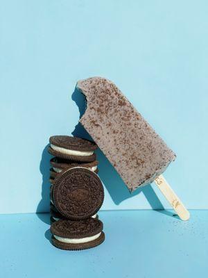 Our best selling paleta, Cookies and Cream. This pop has an entire cookie at the top!