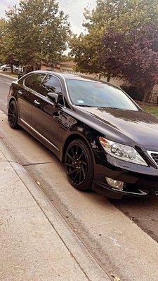 Lexus LS