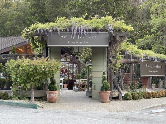 Emily Joubert Home and Garden located in Woodside California