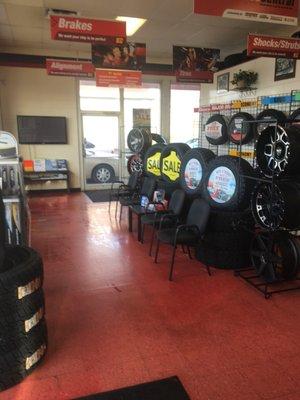 Draper Big O Tires show room