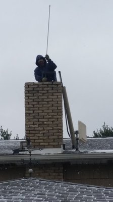 We Clean Chimneys and fireplaces