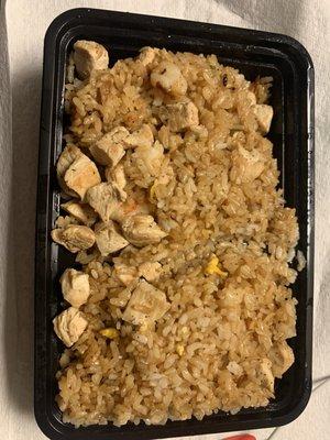 Chicken and shrimp fried rice (side)