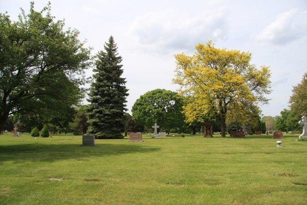 Grand Lawn Cemetery