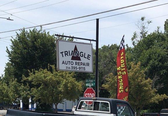 Triangle Garage