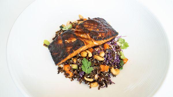 SALMON BOWL-
Wild rice, green and red cabbage, cilantro, carrots,
zucchini, cashews, sesame seeds