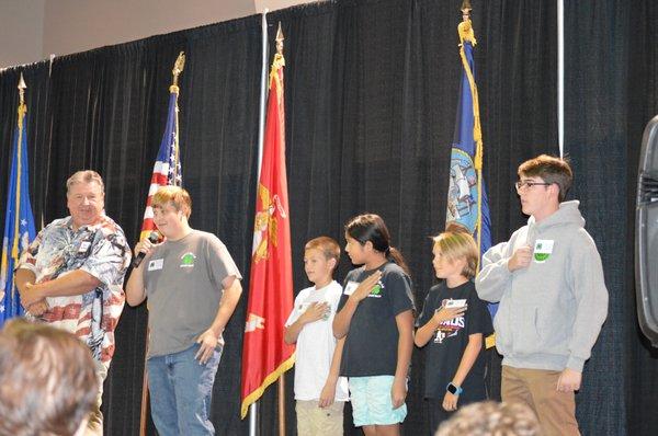 Pledge of allegiance, with 4-H 
members