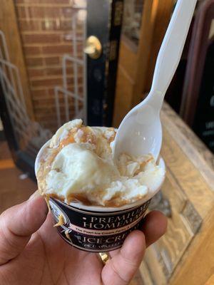 Coconut caramel ice w