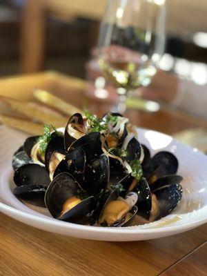 The penn cove mussels lasted about thirty seconds on our table. They're amazing!